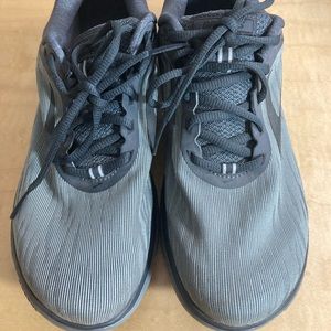 Brooks PureFlow 7 Shoes Mens Size 8 Gray Black Running Shoes Never Worn New